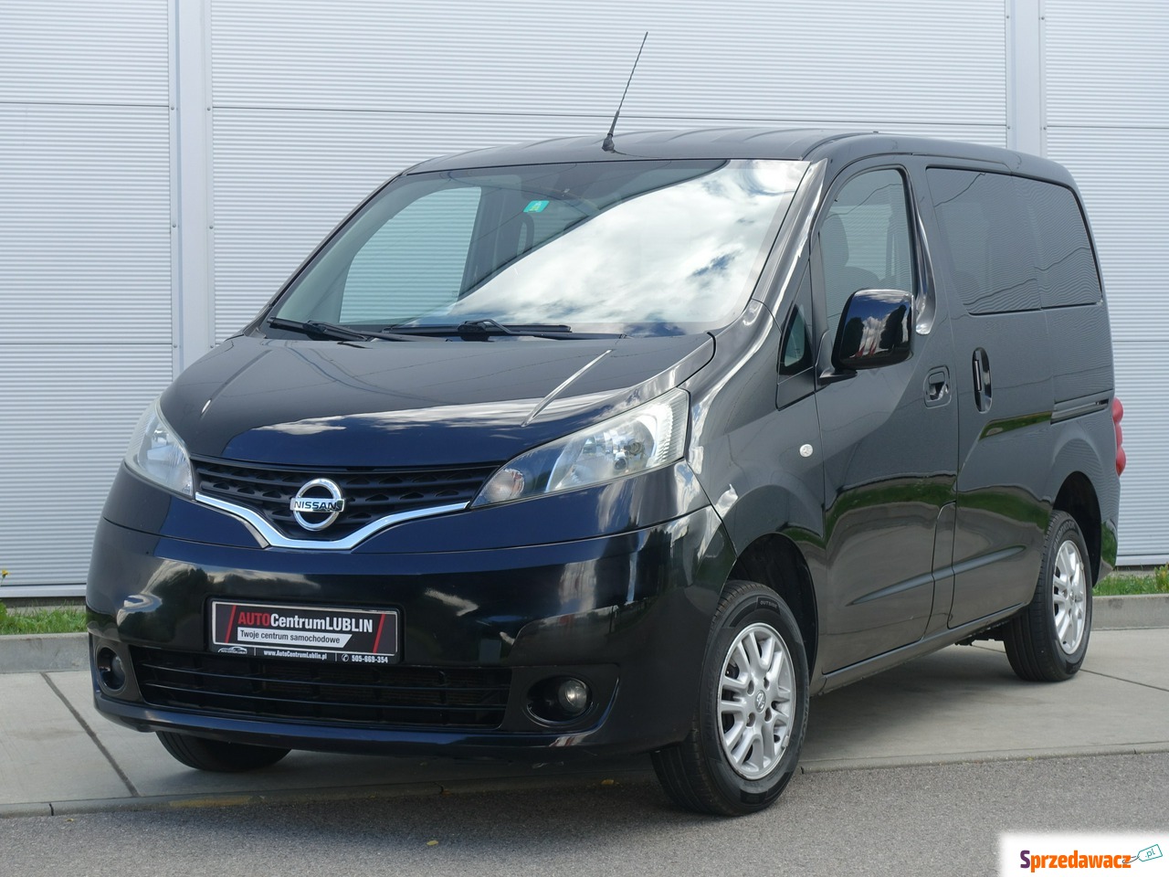 Nissan NV200 2012