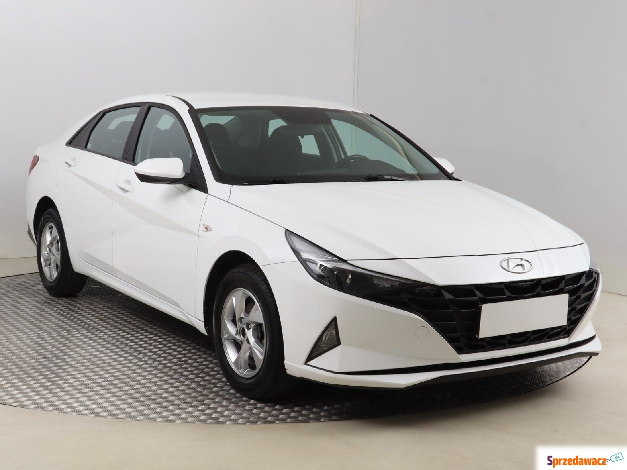 Hyundai Elantra 2022