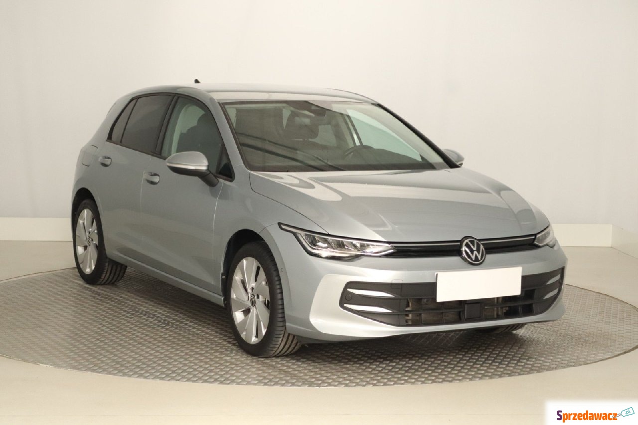 Volkswagen Golf 2025