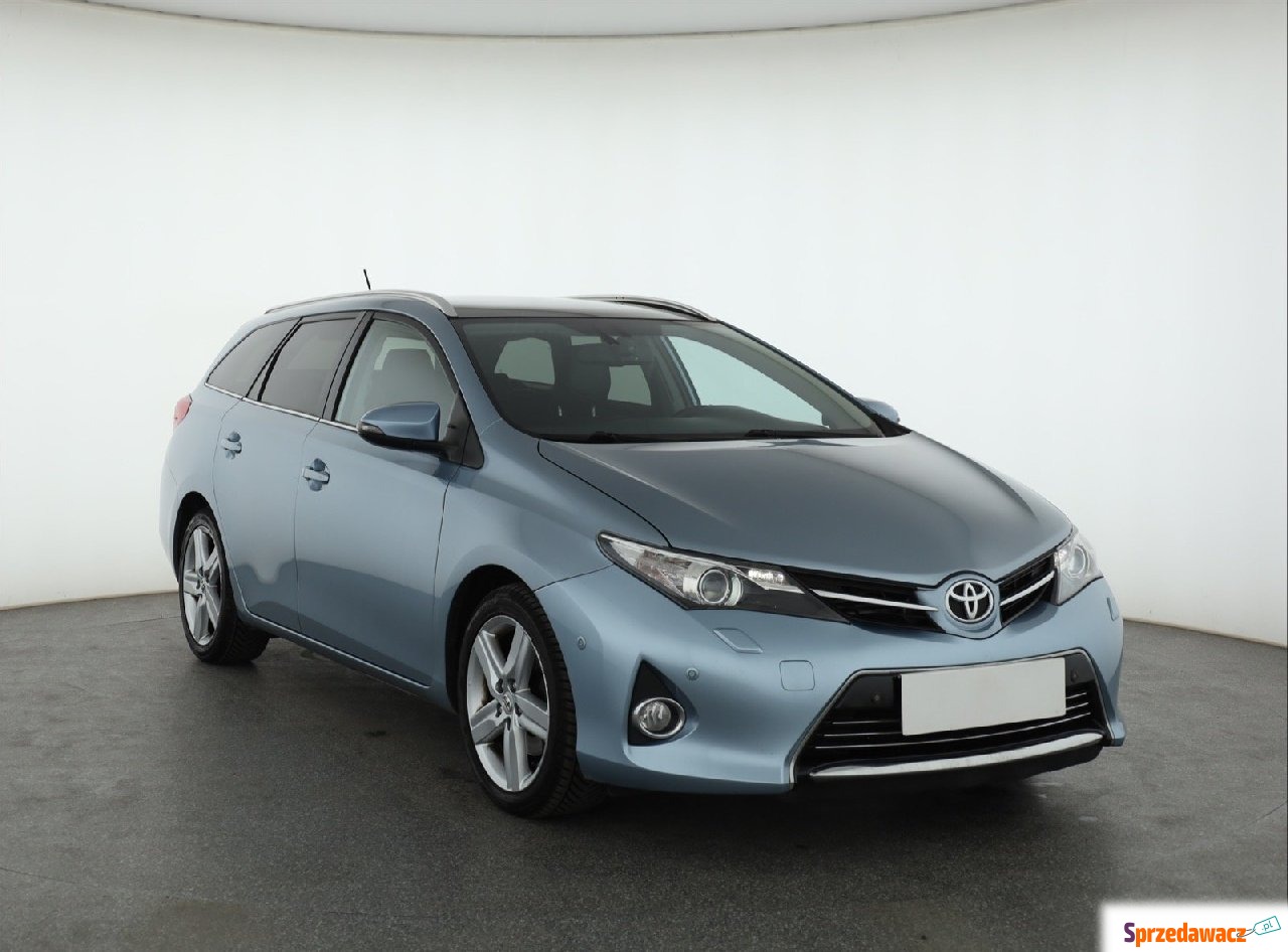 Toyota Auris 2014