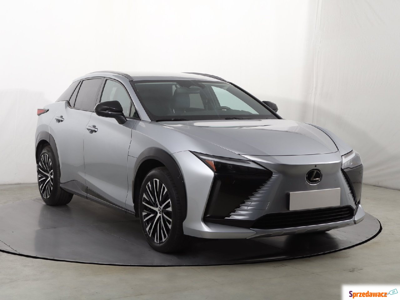 Lexus 2023