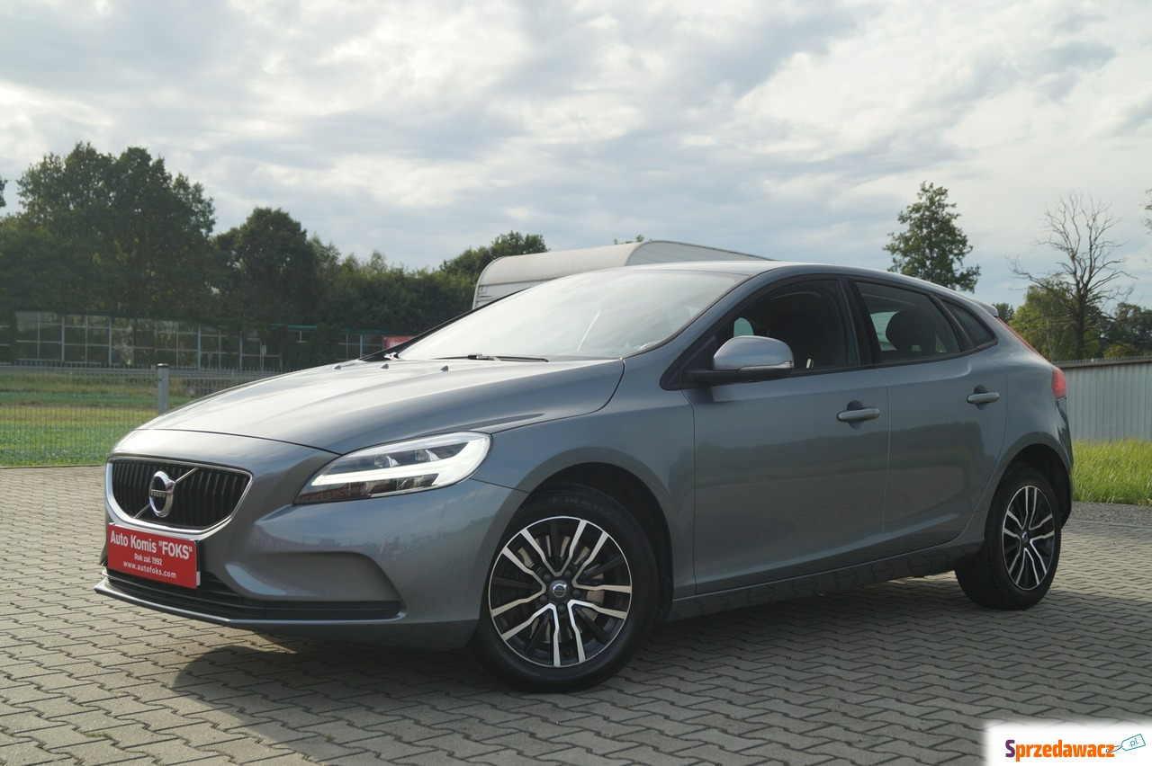 Volvo V40 2019