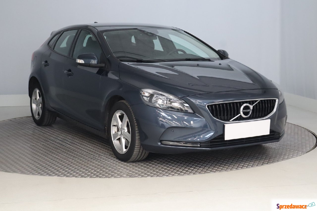 Volvo V40 2018