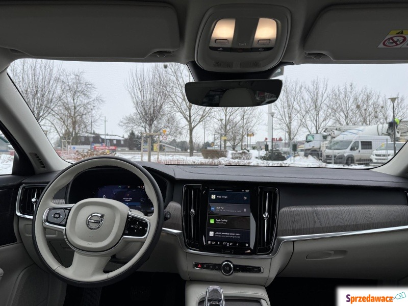 Volvo V90 2023
