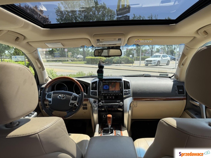 Toyota Land Cruiser 2013