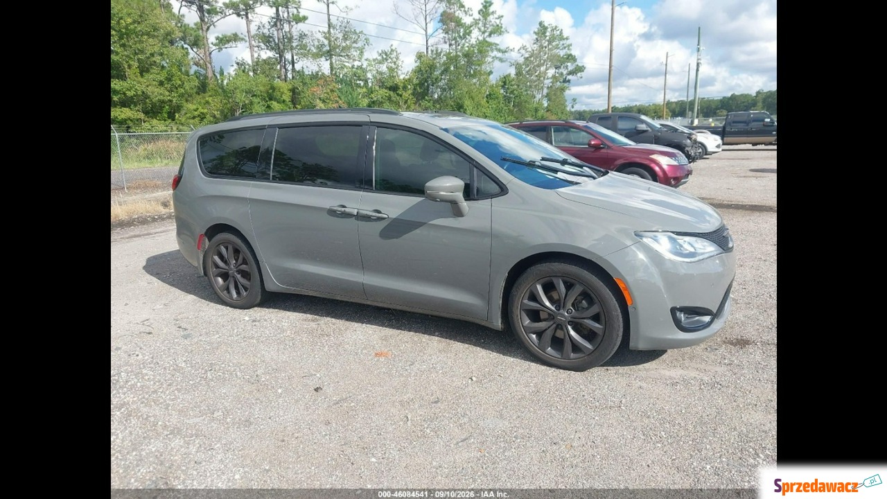 Chrysler Pacifica 2020