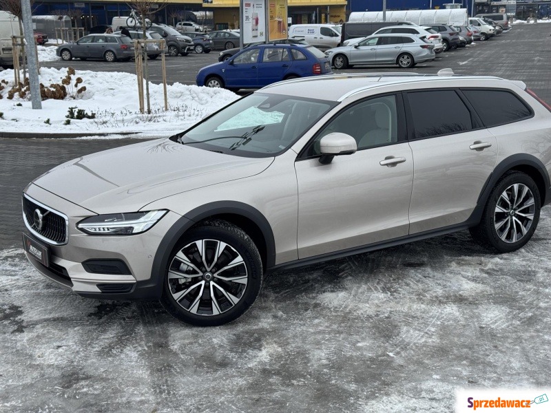 Volvo V90 2023