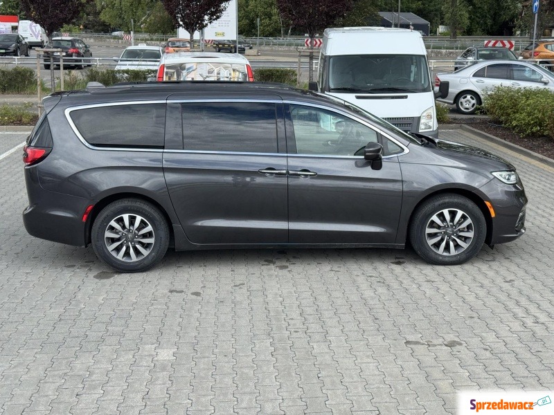 Chrysler Pacifica 2022